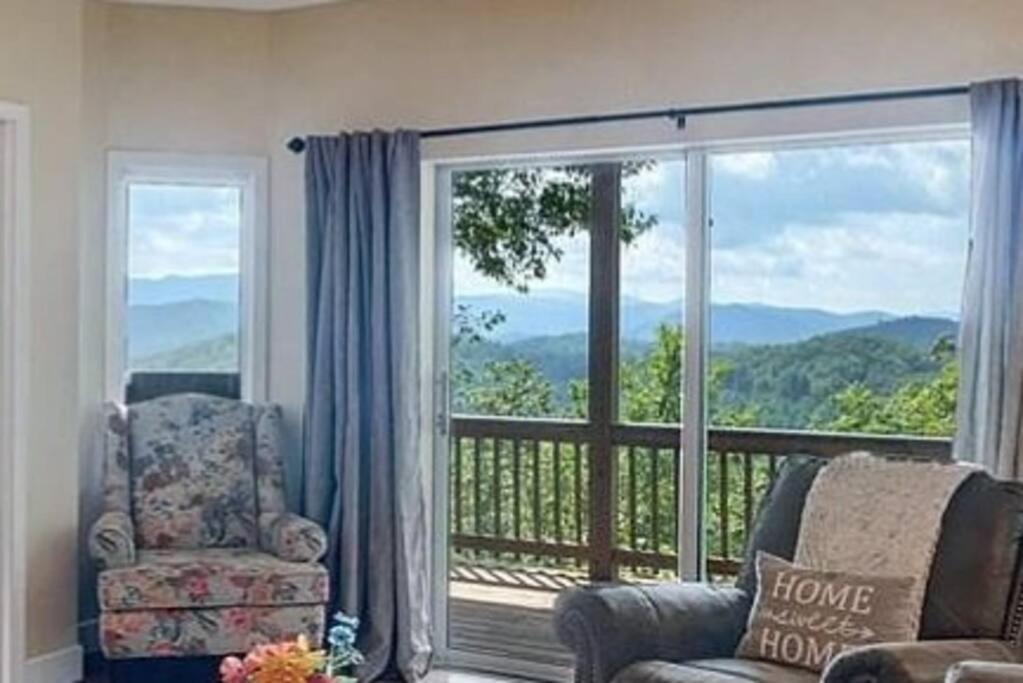 Red Rooster Family Cabin W/Hot Tub+Fire Pit+View Franklin Dış mekan fotoğraf
