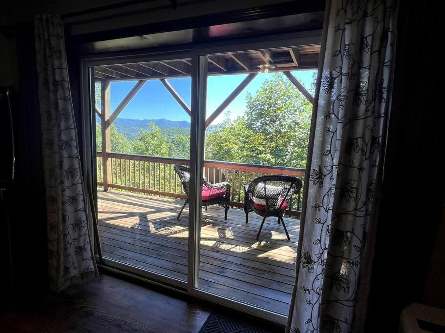 Red Rooster Family Cabin W/Hot Tub+Fire Pit+View Franklin Dış mekan fotoğraf